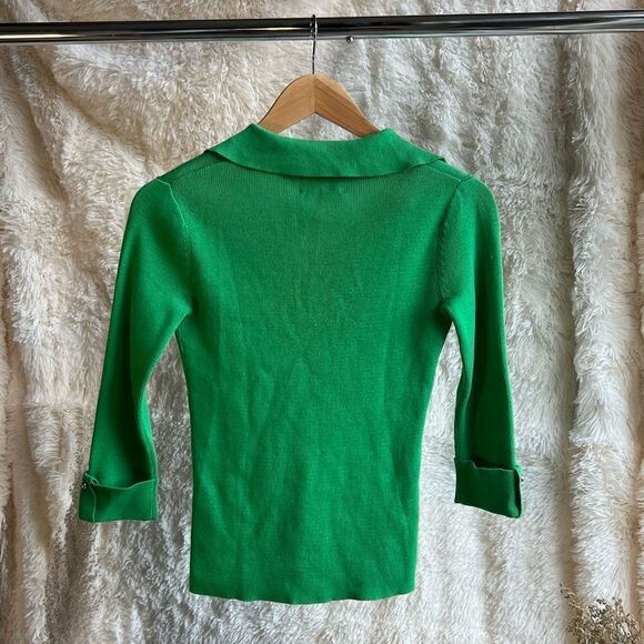 Green Cardigan Pull Over Sweater Quarter sleeve fitted green sweater, size XS - Picture 3 of 3